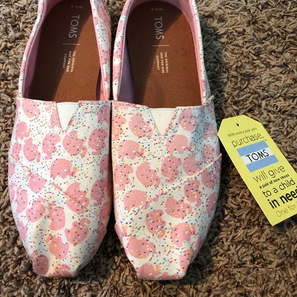 pink elephant shoes